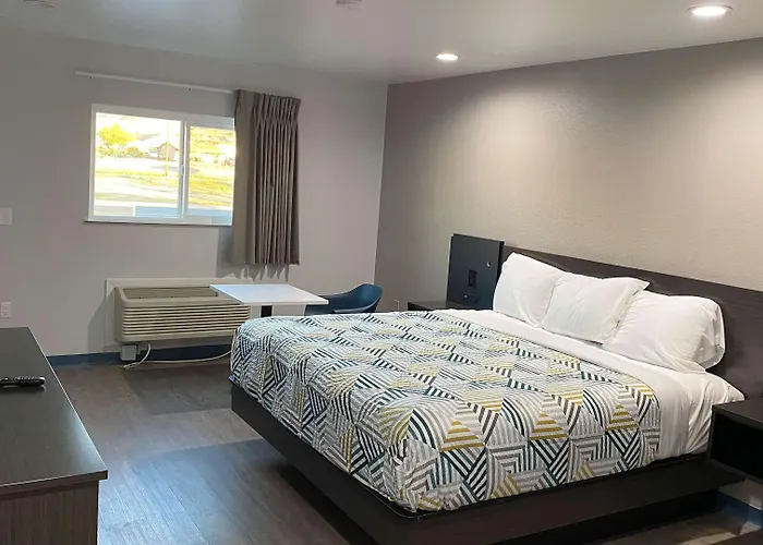 6 Bullhead City, Az - Laughlin Hotel 4*
